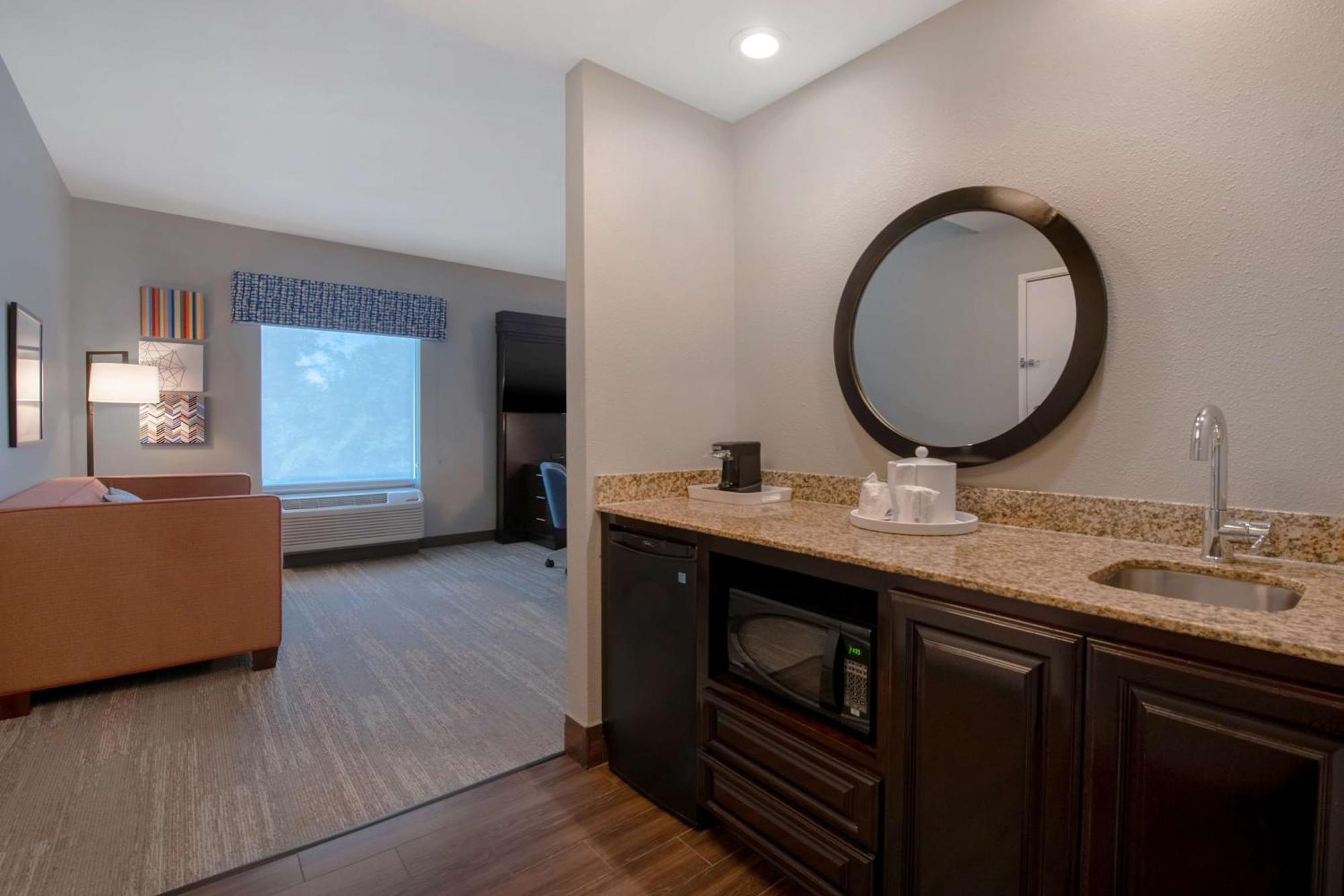 Hampton Inn & Suites Harvey Buitenkant foto