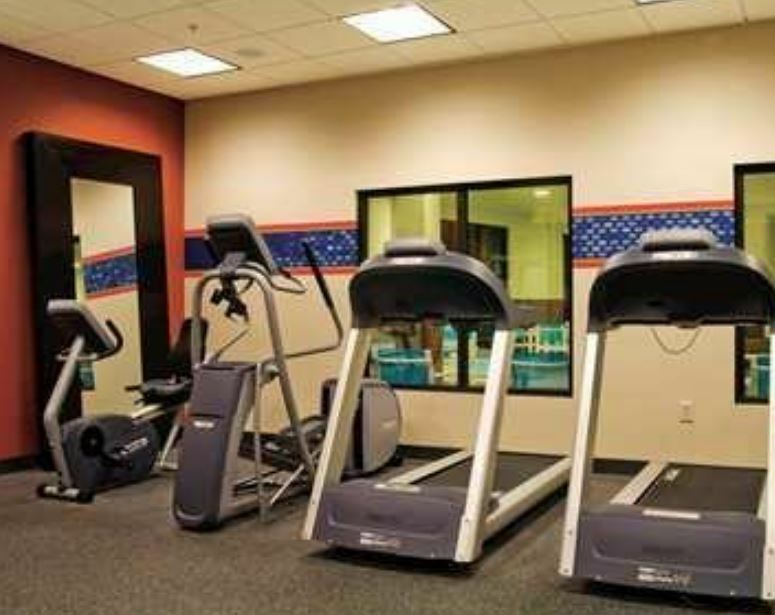 Hampton Inn & Suites Harvey Buitenkant foto